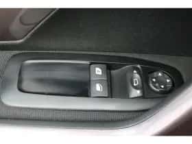 Peugeot 2008 (2014) thumbnail 31