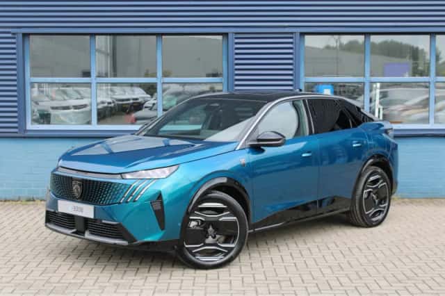 Peugeot e-3008 (2026) thumbnail 1