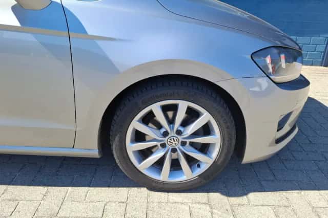 Volkswagen Golf (2016) thumbnail 21