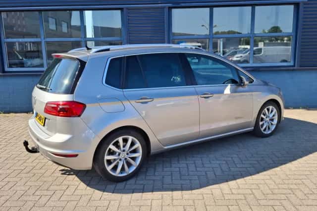 Volkswagen Golf (2016) thumbnail 22