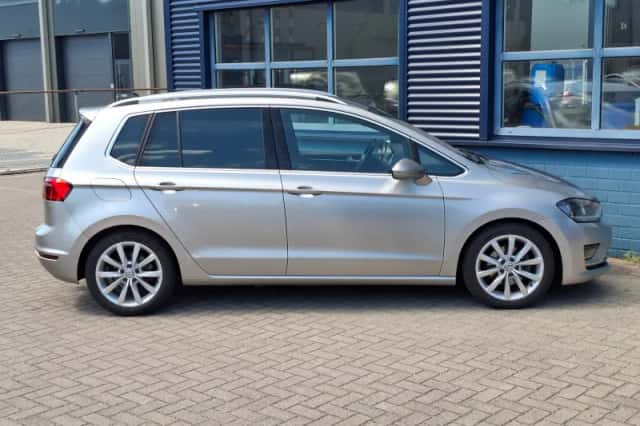 Volkswagen Golf (2016) thumbnail 23