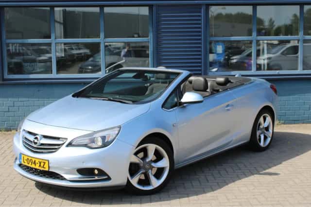 Opel Cascada (2016) thumbnail 1