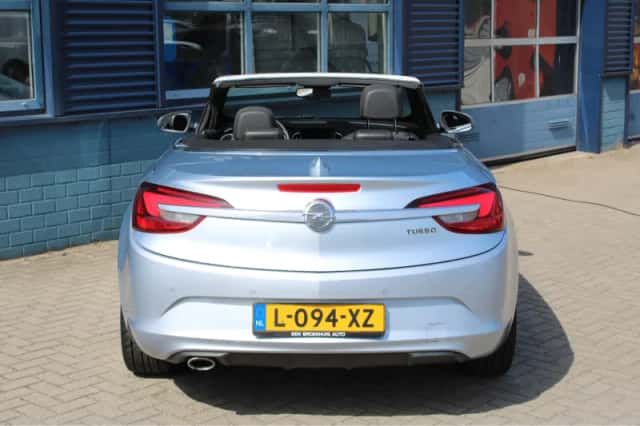 Opel Cascada (2016) thumbnail 4