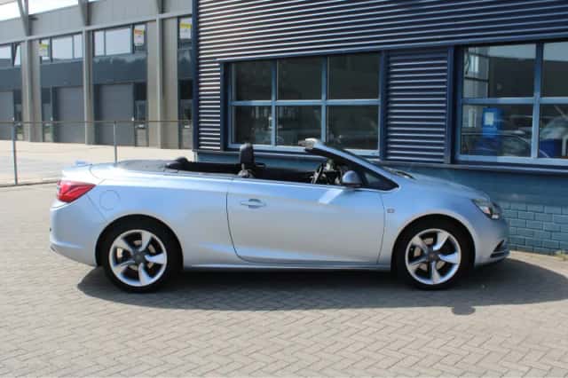 Opel Cascada (2016) thumbnail 6