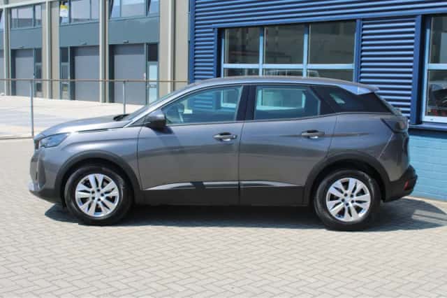 Peugeot 3008 (2021) thumbnail 2