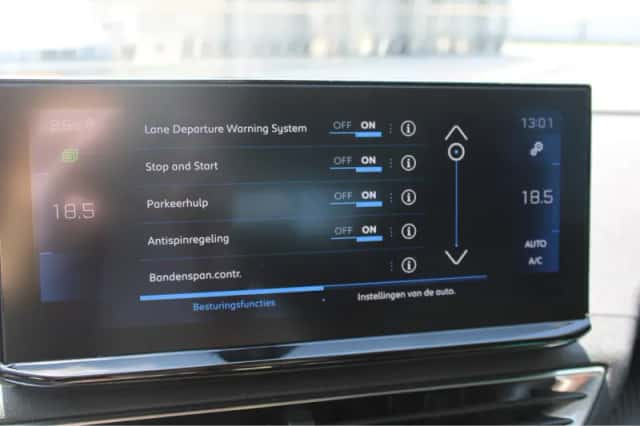 Peugeot 3008 (2021) thumbnail 13