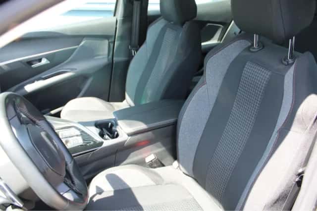 Peugeot 3008 (2021) thumbnail 5