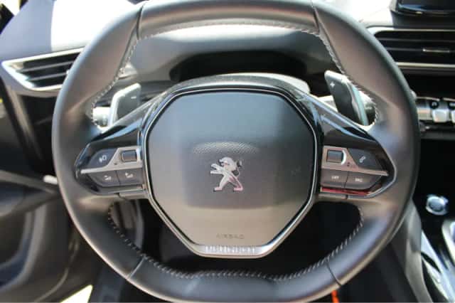 Peugeot 3008 (2021) thumbnail 7