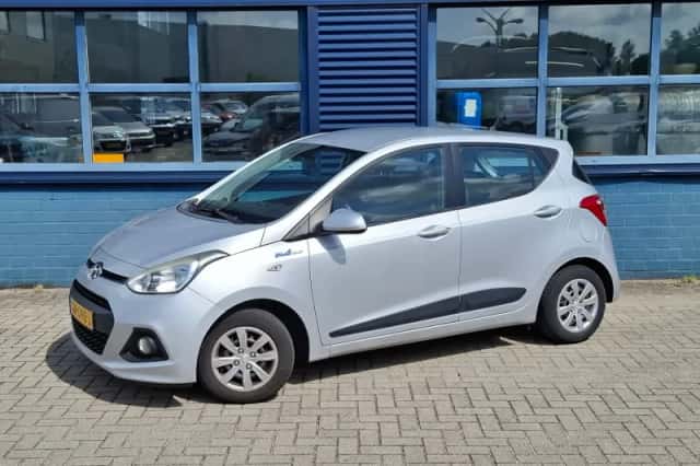 Hyundai i10 (2015) thumbnail 1