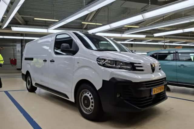 Peugeot E-Expert (2025) thumbnail 1