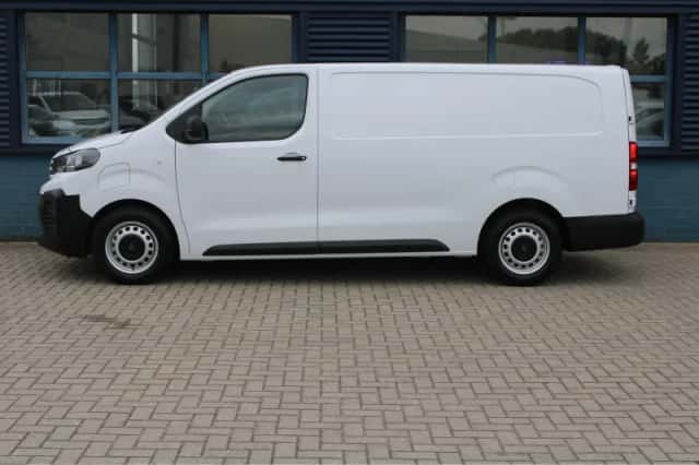Peugeot E-Expert (2025) thumbnail 2