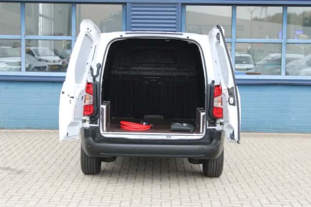 Opel Combo (2025) thumbnail 4