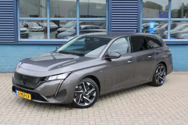 Peugeot 308 (2023) thumbnail 1