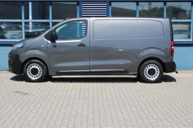 Peugeot E-Expert (2022) thumbnail 3