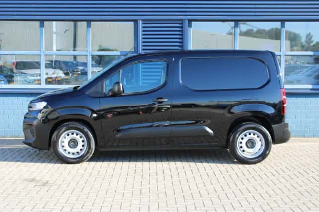 Opel Combo (2025) thumbnail 2