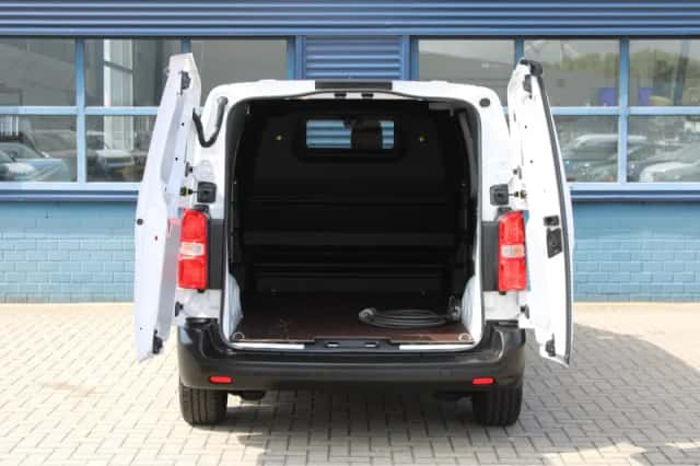 Opel Vivaro-e (2023) thumbnail 4