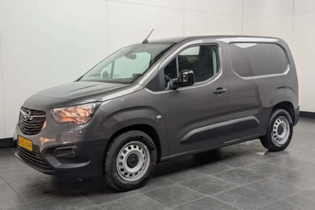 Opel Combo (2024) thumbnail 1