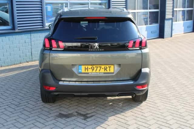 Peugeot 5008 (2020) thumbnail 4