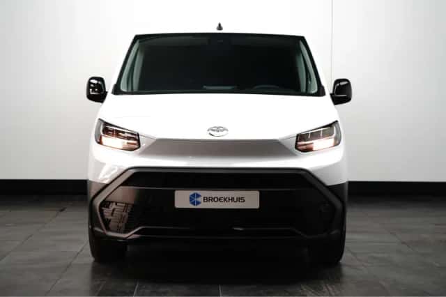 Toyota Proace (2024) thumbnail 2