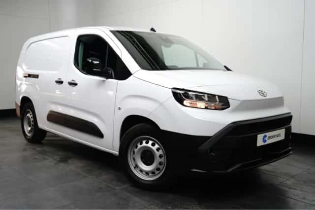 Toyota Proace (2024) thumbnail 3
