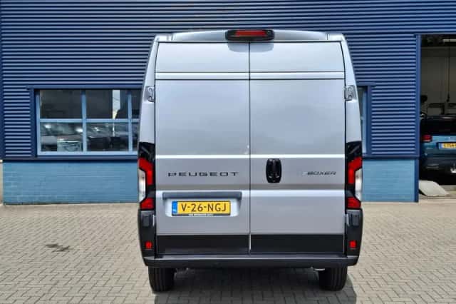Peugeot E-Boxer (2025) thumbnail 3
