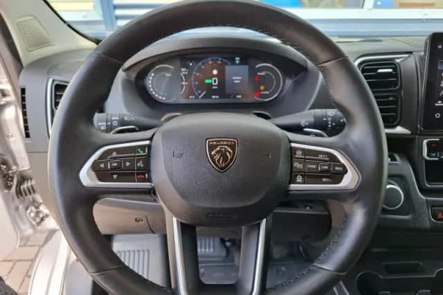 Peugeot E-Boxer (2025) thumbnail 6