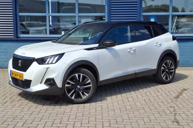 Peugeot 2008 (2021) thumbnail 1