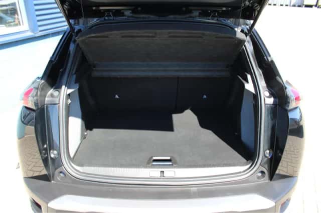 Peugeot 2008 (2021) thumbnail 6