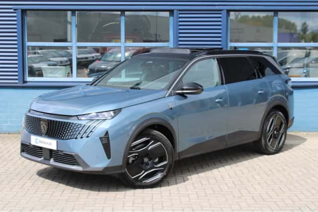 Peugeot 5008 (2026) thumbnail 1