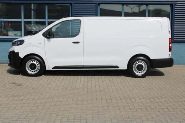 Peugeot e-Expert (2025) thumbnail 2
