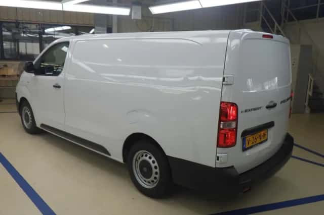 Peugeot e-Expert (2025) thumbnail 2