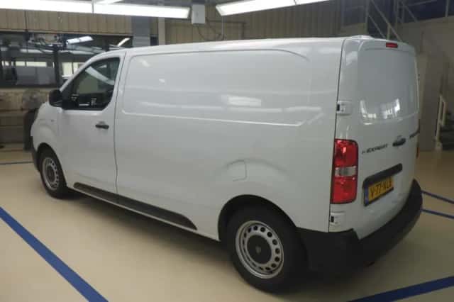 Peugeot e-Expert (2025) thumbnail 2