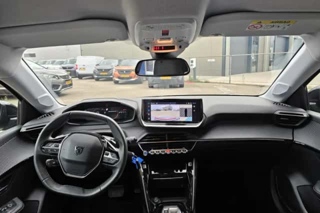 Peugeot 208 (2025) thumbnail 4