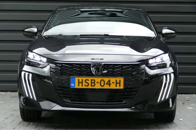 Peugeot 208 (2024) thumbnail 2