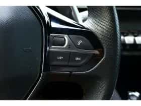 Peugeot 3008 (2022) thumbnail 22