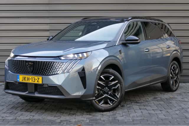 Peugeot 5008 (2025) thumbnail 1