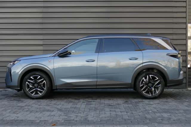 Peugeot 5008 (2025) thumbnail 2