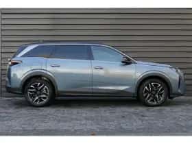 Peugeot 5008 (2025) thumbnail 3
