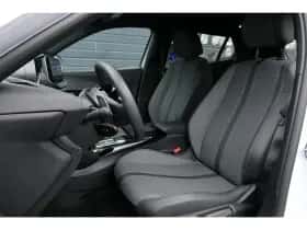 Peugeot 2008 (2024) thumbnail 13