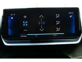 Peugeot 2008 (2022) thumbnail 25