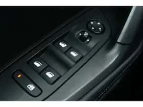 Peugeot 2008 (2022) thumbnail 16
