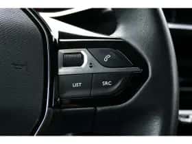 Peugeot 2008 (2022) thumbnail 19