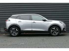 Peugeot 2008 (2022) thumbnail 3