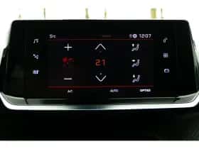 Peugeot 2008 (2022) thumbnail 23