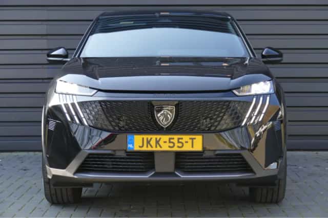Peugeot 3008 (2025) thumbnail 4