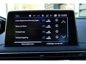Peugeot 3008 (2020) thumbnail 25