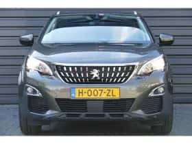 Peugeot 3008 (2020) thumbnail 4