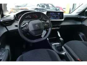 Peugeot 208 (2023) thumbnail 14