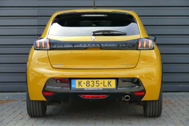 Peugeot 208 (2021) thumbnail 5