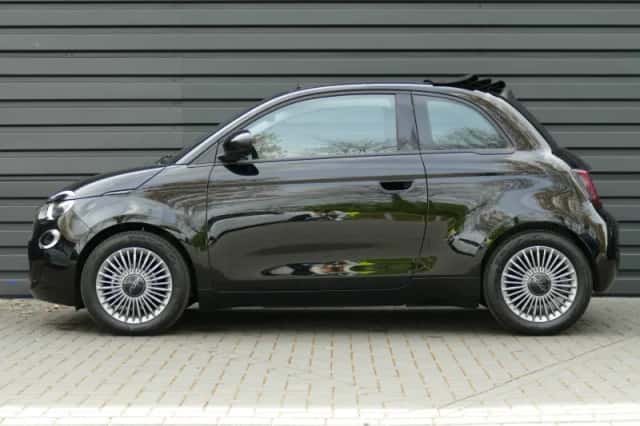 Fiat 500C (2025) thumbnail 2